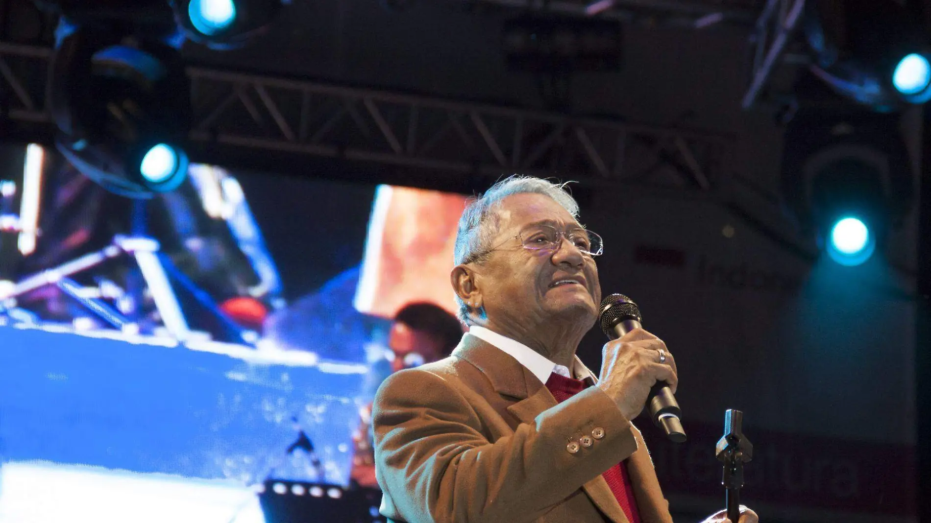 armando manzanero fallece a los 85 años cantautor compositor mexicano 1